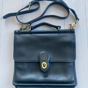 COACH Women’s Vintage Leather Messenger Bag Black